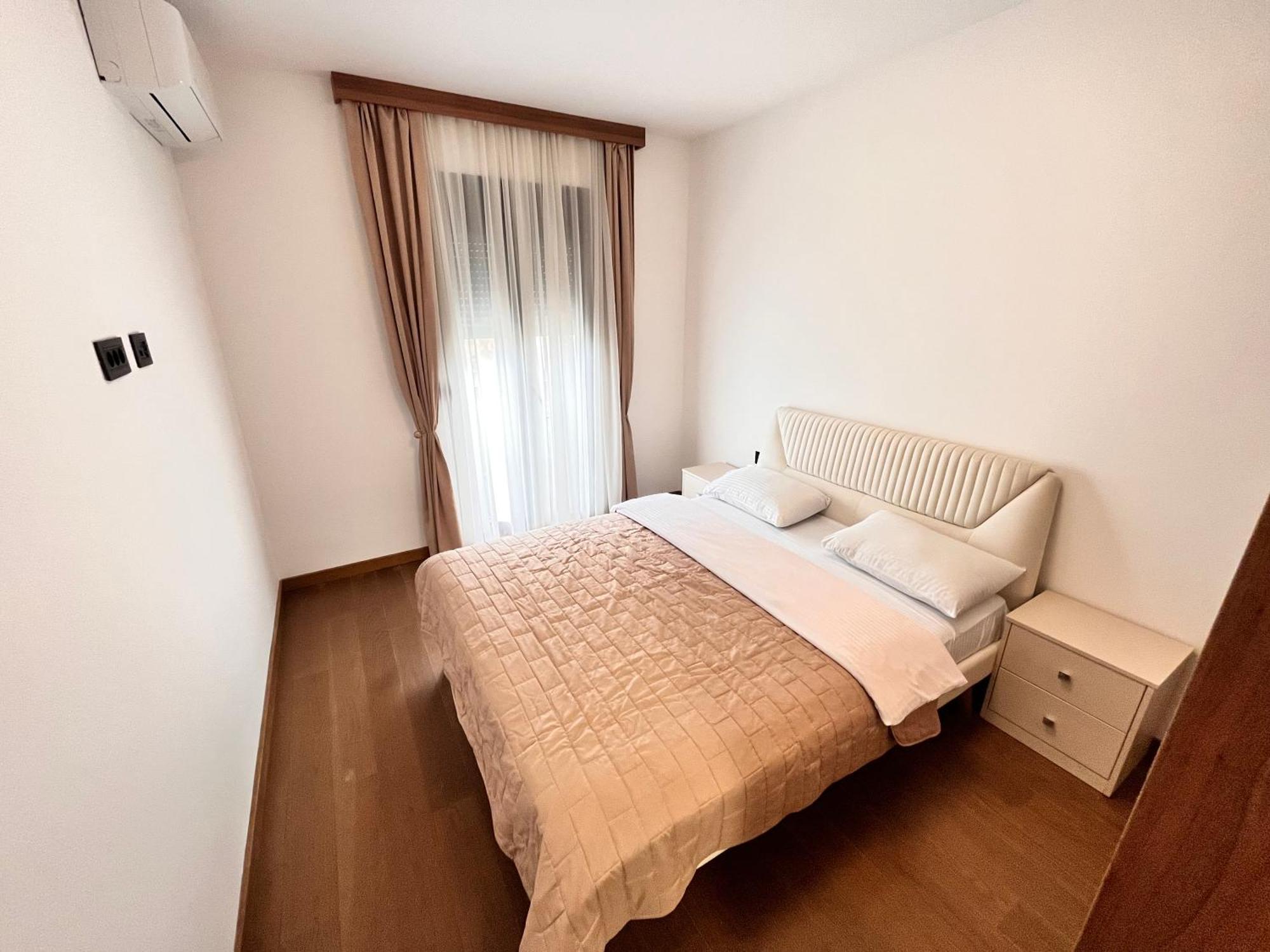 Apartments Tulip Podgorica Exteriör bild